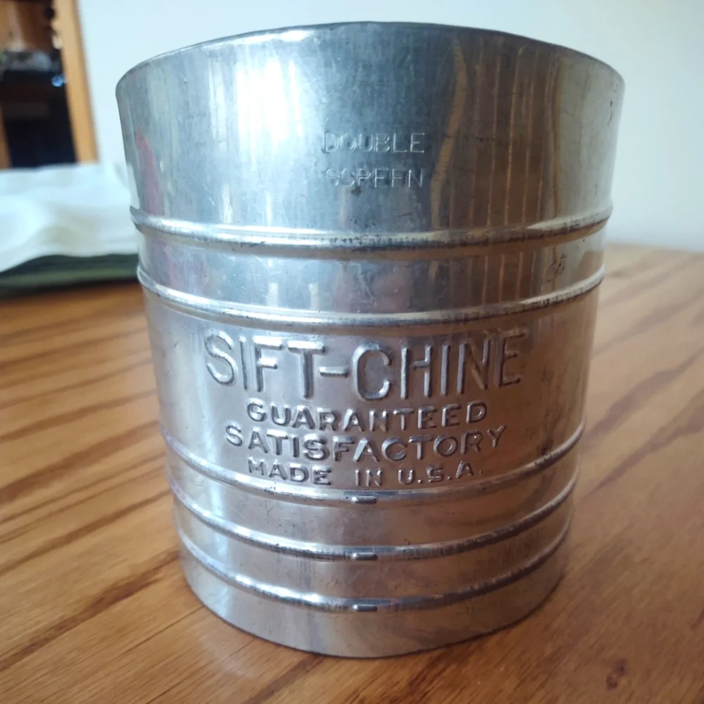 Vintage Sift-Chine Double Screen Sifter